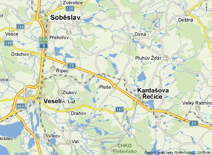 Řečice resp. cca 1 km od obce Pleše ve směru na křižovatku se silnicí E55 ( Motel Sloup ) mezi Veselím nad Lužnicí a Soběslaví.