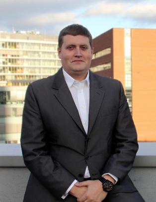 Článek Jiřího Topinky v sborníku Minulostí Berounska, z něhož jsem čerpala informace i úvodní citaci, má pětadvacet stran, je doplněn originálními Mockerovými plány a dobovými snímky a rozhodně stojí