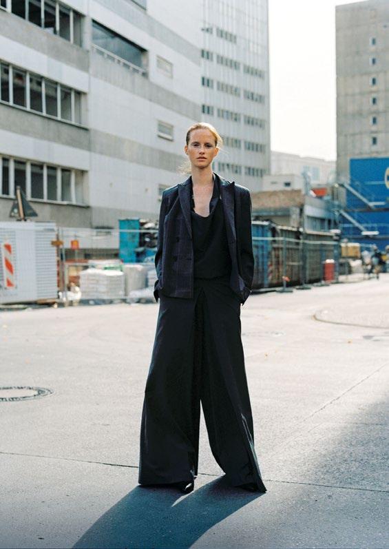 projekty v printu a na webu Módní bible je jen jedna Fashion story z Berlína V tomto speciálním projektu jsme prezentovali trendy formou originální fashion
