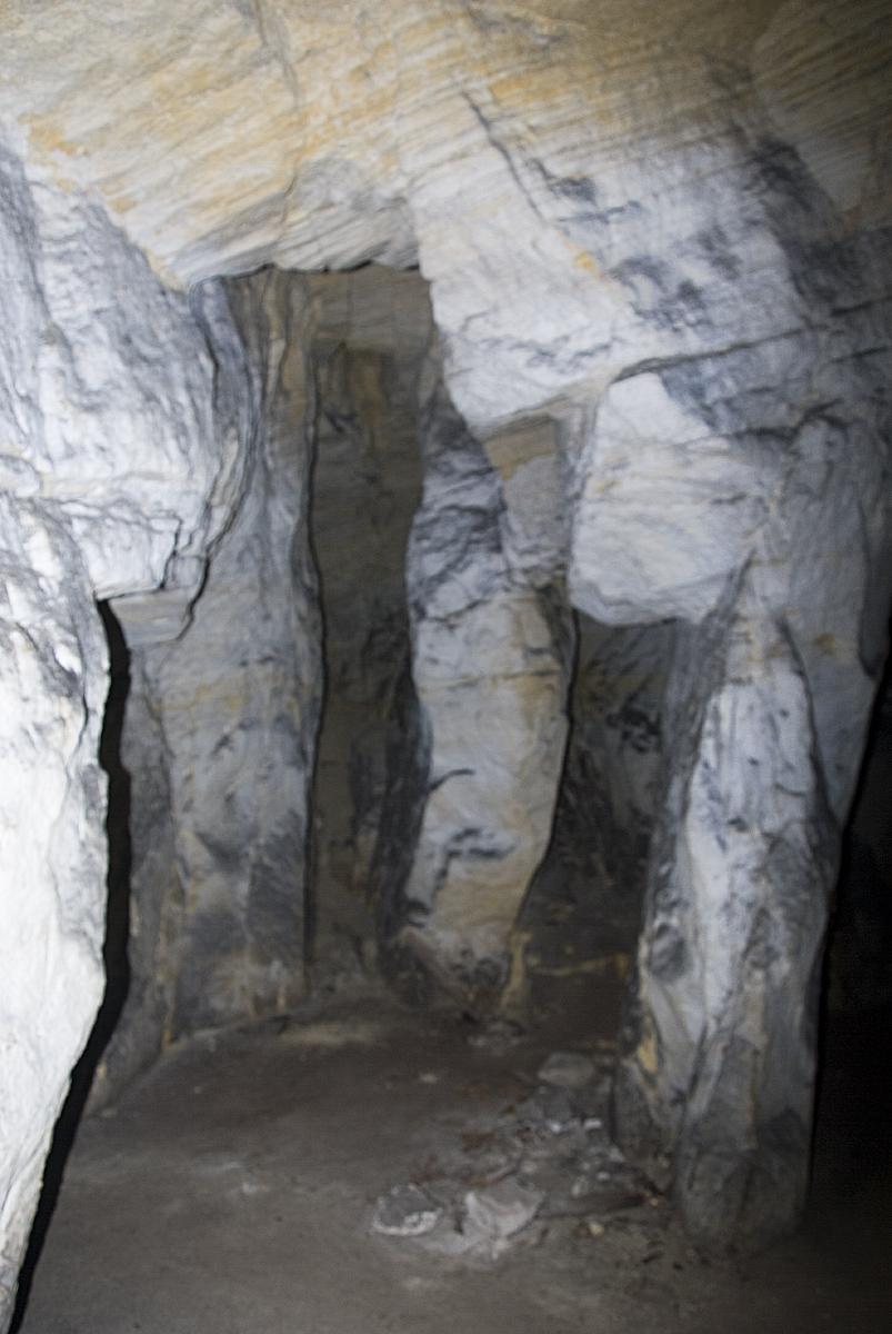 V této nejvzdálenější části byl v průběhu měření objeven průduch na povrch, který byl použit pro propojení podzemního a povrchového bodového pole.