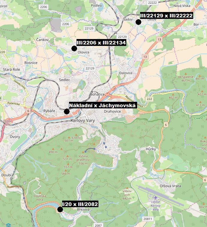 Obrázek 1 - Umístění kižovatek v silniční síti Mapový podklad: OpenStreetMap 3 Uspořádání křižovatek a jejich interakce s okolím 3.