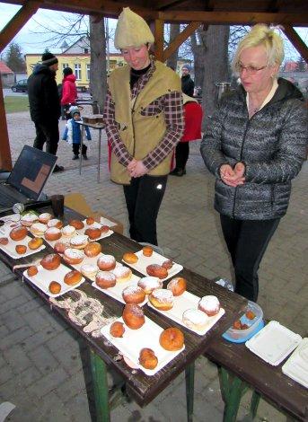 informace z obecního úřadu tudíž je co zlepšovat, doufám, že se masopustní tradice obnoví a i v příštím roce se takto společně rozloučíme s plesovou sezónou.