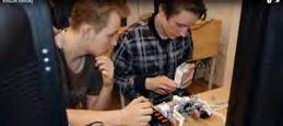Pro začátečníky jsou připraveny stavebnice LEGO Mindstorms NXT a EV3 doplněné o senzory a periferie firem Mindsensors a HiTechnic.