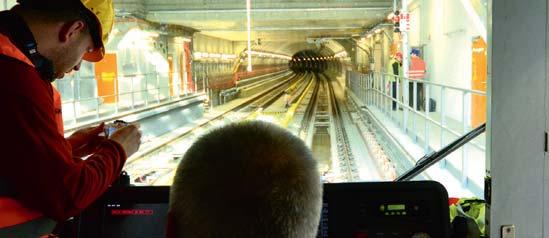 Úkolem projektanta je vybrat i nejvhodnější trasu, ale také to, zda tramvajový provoz vydrží stropy stanic metra Muzeum a Můstek. V dubnu by měl DPP znát projektanta.