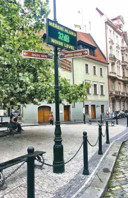 Na magistrát bylo zvoleno pět PROTI nočnímu starostovi stran. Které jsou pro a proti? Pro jsou Piráti, PRAHA SOBĚ a TOP 09/STAN. Proti je opozice ODS i ANO 2011.