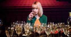 Největší showman Muzikál / romantický, USA, 2017, 105 min Režie: Michael Gracey Hrají: Hugh Jackman, Michelle Williams, Zac Efron, Zendaya, Rebecca Ferguson Monopol do: 28. 12. 2020 P. T.