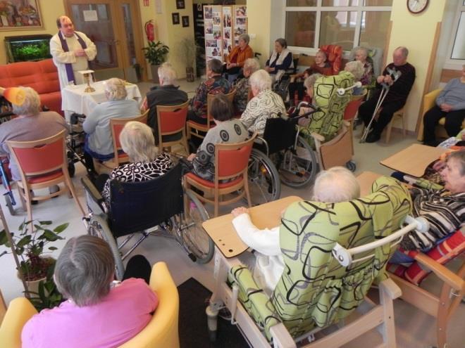 přesune na pracovní den. Tento měsíc proběhla v pátek. Dopoledne tak měli uživatelé hodně aktivní.