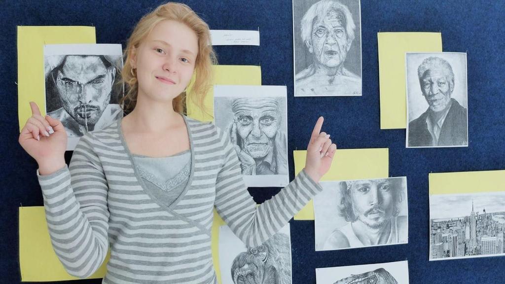 Jajčíková Julie Třída: Kvinta B Předmět: Výtvarná výchova Vyučující: Mgr. S.