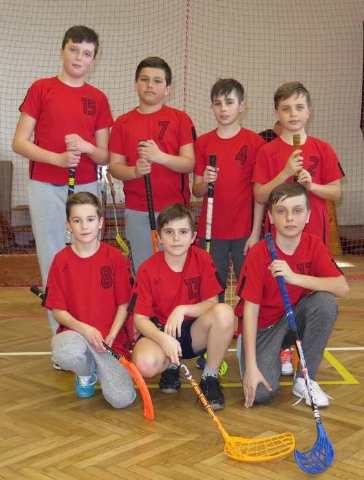 Z činnosti TJ při ZŠ Blížkovice Florbalovéklání Na jaře v měsíci březnu - se chlapci 3., 4. a 5.