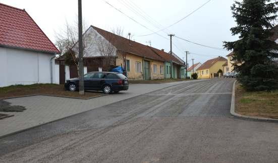 Informace z radnice Rekonstrukce Sokolovny byla projekčně dokončena. Cena kompletních oprav je ve výši cca 34 mil. Kč. Naším úkolem je najít finanční zdroje na takto rozsáhlou opravu.