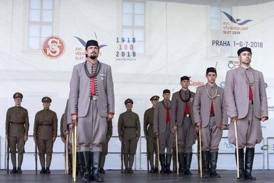 Podílel jsem se také na skladbě Republika, kterou společně vytvořili a nacvičili členové Sokolské stráže a Československé obce legionářské k letošnímu 100.