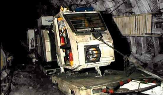 : Dimenzování výztuže dlouhých děl a porubů. VŠB TU Ostrava, 2000. [3] Kaufman K. Současné trendy výklizu a náklizu mechanizovaných výztuží nad 25 tun. Ostrava, 2013.
