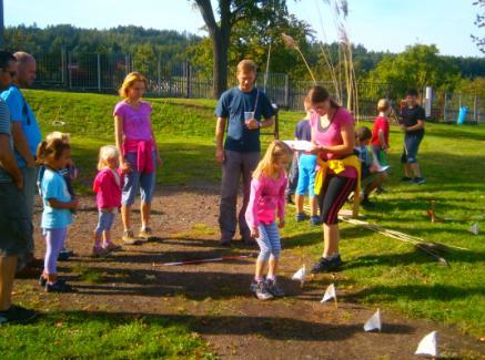 Děti, rozdělené do 6 kategorií podle pohlaví a věku, soutěžily v deseti disciplínách, ale oproti klasickému desetiboji byly samozřejmě přizpůsobené jejich schopnostem, např.