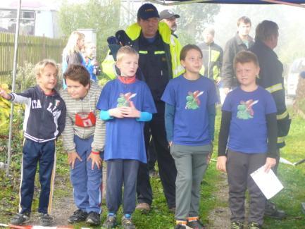PODZIMNÍ KOLO HRY PLAMEN Podzimní kolo Hry Plamen se v letošním roce uskutečnilo v Drahlovicích. Náš sbor vyslal dvě družstva mladších žáků, jedno družstvo starších žáků a jedno družstvo dorostenců.