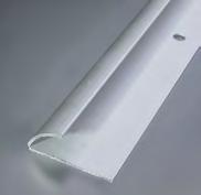 Ukončovací profil vrtaný 24 6 mm, tloušťka 4,5 mm Ukončovací profil s předvrtanými otvory pro zapuštěné šrouby se používá na ukončení podlahových krytin tloušťky maximálně 4,5 mm.