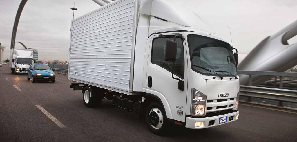 11 NA CESTÁCH S VOZY ISUZU Svět rozvozu na krátké až střední vzdálenosti je jeho přirozeným prostředím: snížená spotřeba (o 4,5% méně než předchozí model) a nepřítomnost AdBlue vám
