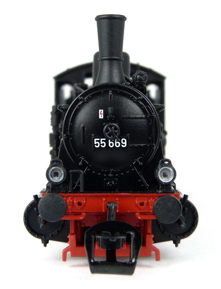 Obr. 3 a 4: Boční pohledy.