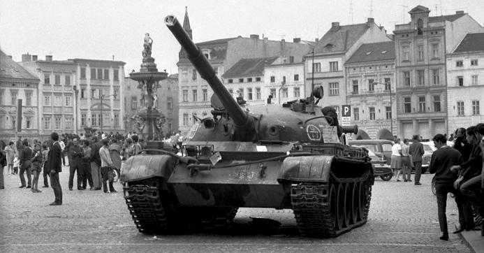 umění ohlédnutí za minulostí Smutné výročí Hanka Hosnedlová / Foto Otta Sepp Srpen 1968 představuje pro mnohé černou a hlavně smutnou kapitolu v našich dějinách.