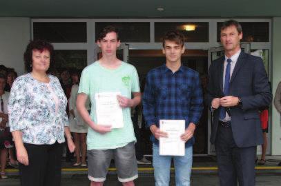 Matouš Faměra, 3.C za vynikající prospěch (s vyznamenáním) 2. místo v krajském kole a 16. místo v celostátním kole soutěže družstev Eurorebus 1. místo v krajském kole fyzikální olympiády 9.