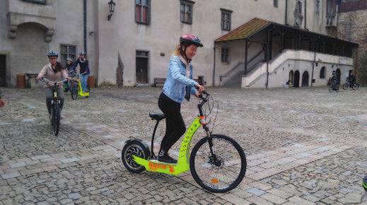 Robotický kroužek pod vedením Mgr. Pavla Navrátila Robotický kroužek se schází již několik let a pravidelně se účastní i soutěží (Robosoutěž, Robotiáda).