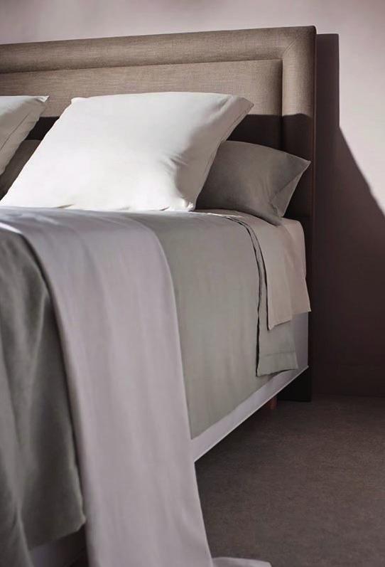cm POSTELE SE 115 LETOU TRADICÍ 28 druhů čel 3 tvrdosti (soft, medium, firm) výběr ze 3 výšek základen více jak 120 druhů látek vč.