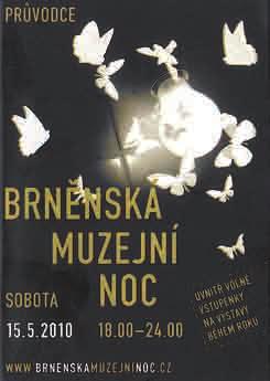 Muzea a galerie nabízejí nočním návštěvníkům kromě prohlídek svých stálých expozic a výstav také řadu doprovodných i kulturních programů a stávají se místy mimořádných a nečekaných zážitků a