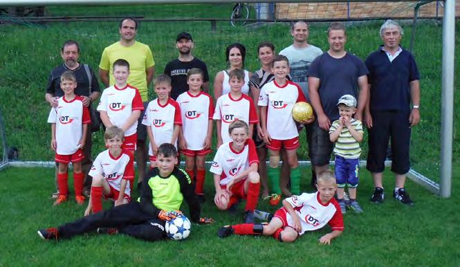SPORTOVNÍ RUBRIKA Fotbalová sezóna: Nejvíc mrzela prohra se sousedy Podzimní část fotbalové sezóny 2018/2019 je za námi a nám se tedy nabízí