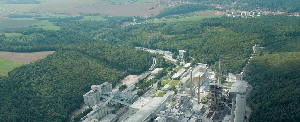 1 ÚVOD Společnosti Českomoravský cement, Českomoravský beton a Českomoravský štěrk patří mezi přední výrobce cementu, transport betonu a kameniva na území České republiky.