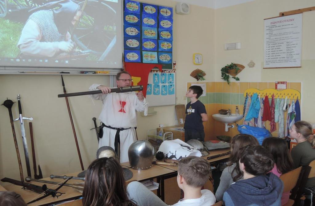 Program proběhl v červnu pod vedením učitelů občanské výchovy a stejně jako v předchozích letech bylo jeho cílem usnadnění přechodu dětí z prvního na druhý stupeň. Pro žáky 9.