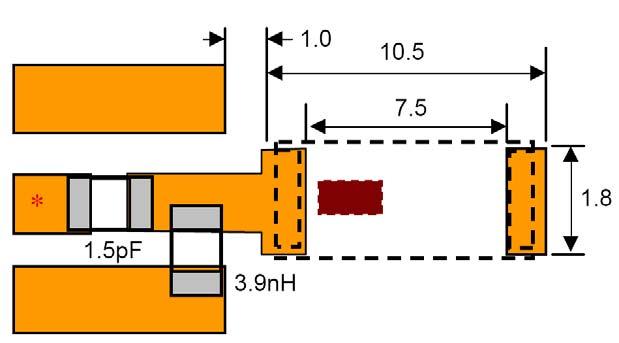 zmenšujícími přizpůsobení obvodu k požadované impedanci 50Ω. Dále je vidět, že změřený průběh je mnohem úzkopásmovější, než který vyšel v simulaci.