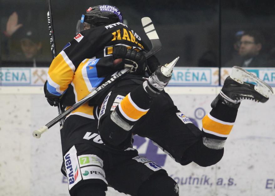 Příští soupeř doma: HC OLOMOUC, 22/01/2016, 17.30 Radost z vítězné trefy v Chomutově. Foto pro BREJK: Fr. Bílek Streamy z Tipsport extraligy zdarma.