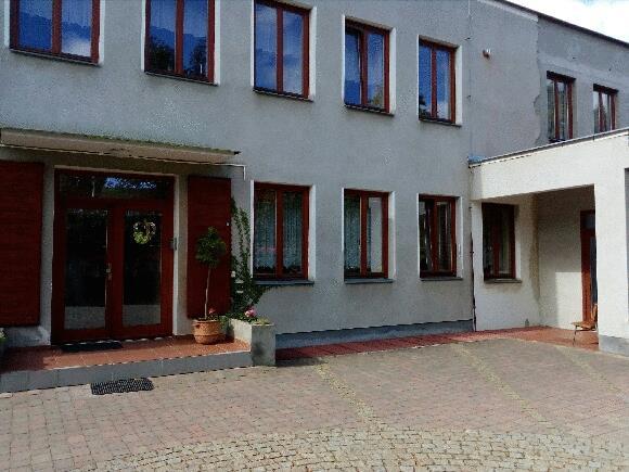 , - vyhledávání dětí uvedených, kterým je třeba zajistit péči v náhradním rodinném prostředí formou pěstounské péče nebo osvojení ve smyslu 19a odst.1 písm.b, č.359/1999 Sb.