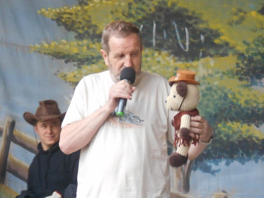 šprťouchlátka z množství různých klonů této legendy odpověděl mu Mirek Řihošek místo aby upjatě sdělil že ti jedině správní jsou oni zhruba toto: Člověče tak jsem potkal Honzu Podjukla (člen Rangers