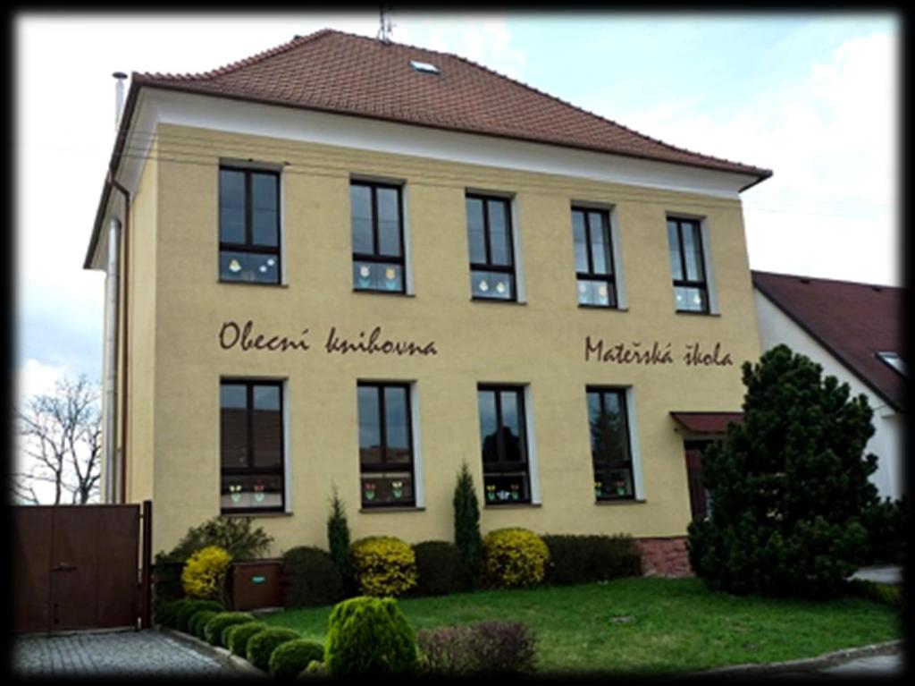 Charakteristika školy Školní družina je součástí MŠ, která se nachází v malé obci Kostelany nad Moravou. Obec leží v úrodné rovině na pravém břehu řeky Moravy.