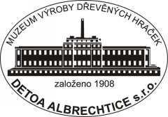 dělo strojem, kterému se říká hrabičky. Pak jsme šli do druhé místnosti, kde byly turbíny a generátory. Vysvětlil nám, jak fungují, a když domluvil, mohli jsme se ho ptát na věci, které nás zajímaly.