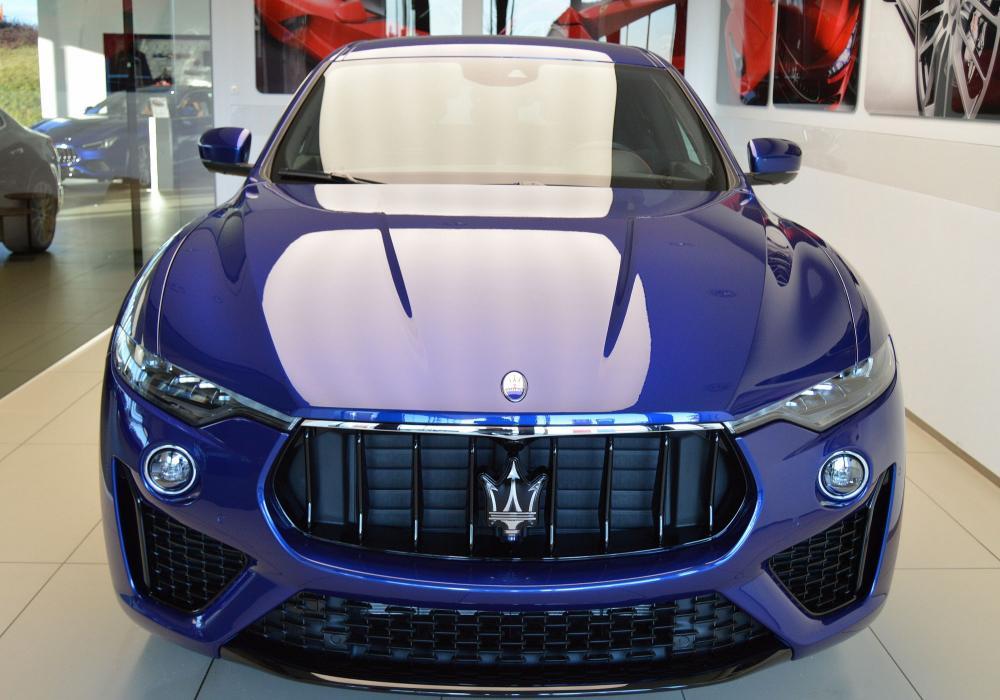 MASERATI LEVANTE GRANSPORT