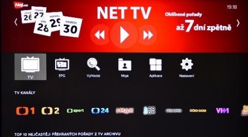 Zobrazení TV nabídky obrazovky. V přehledu vidíte, jak minulé, tak nynější i budoucí pořady.