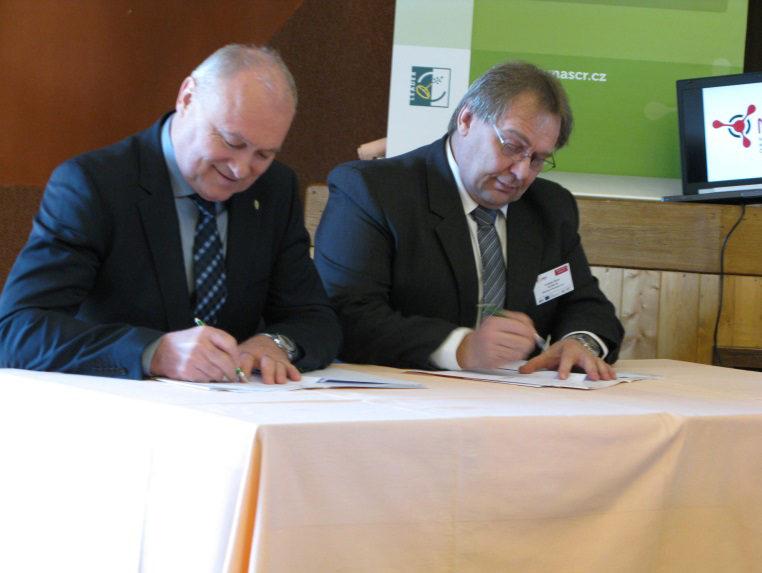Každá MAS měla k dispozici prostor pro vlastní prezentaci míst v území s barokním potenciálem, několik panelů bylo zaměřených na společnou prezentaci s Plzní 2015.