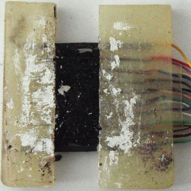 pozůstatky této aktivní hmoty. Druhá nejvíce rozpadená aktivní hmota byla u elektrody ACCU-CRAFT2x.