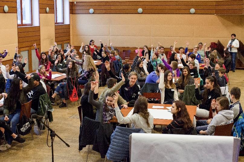 Žákovské zastupitelstvo Prahy 14 ŽZ funguje pod záštitou městské části Praha 14 a nezávislé organizace Dům dětí a mládeže Praha 9, Černý Most již od roku 2013.