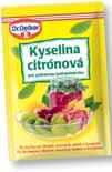 Pfiidáme alkohol, láhve uzavfieme a necháme stát 1 t den