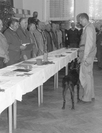 Rozhodli jsme se proto přinést v tomto čísle našeho klubového Zpravodaje krátký rozhovor s cvičitelem úspěšné Kety z Lučkovic. Foto Karel Mastný Můžete se trochu představit?