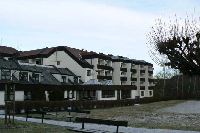Oprava části střešní krytiny na objektu čp. 2443 Jiráskovo nábřeží Písek Termín realizace: 1.10.2012 