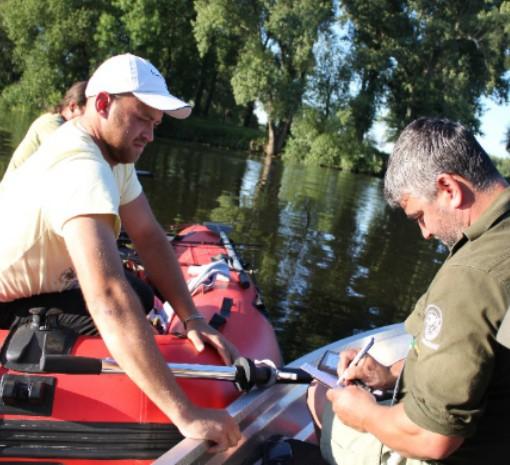 základna. Protože je v zájmu všech rybářů, aby bylo možno i v budoucnu provozovat sportovní rybolov na co největší rozloze rybářských revírů za přijatelné ceny.