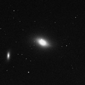 VtévzplanulysupernovySN1962K asn1971t.ngc1094(12,5mag,1,3 1,typSBab)ležíopět14 odpředchozí, jenže směrem na východ. Všechny tři galaxie jsou poměrně dobře viditelné.