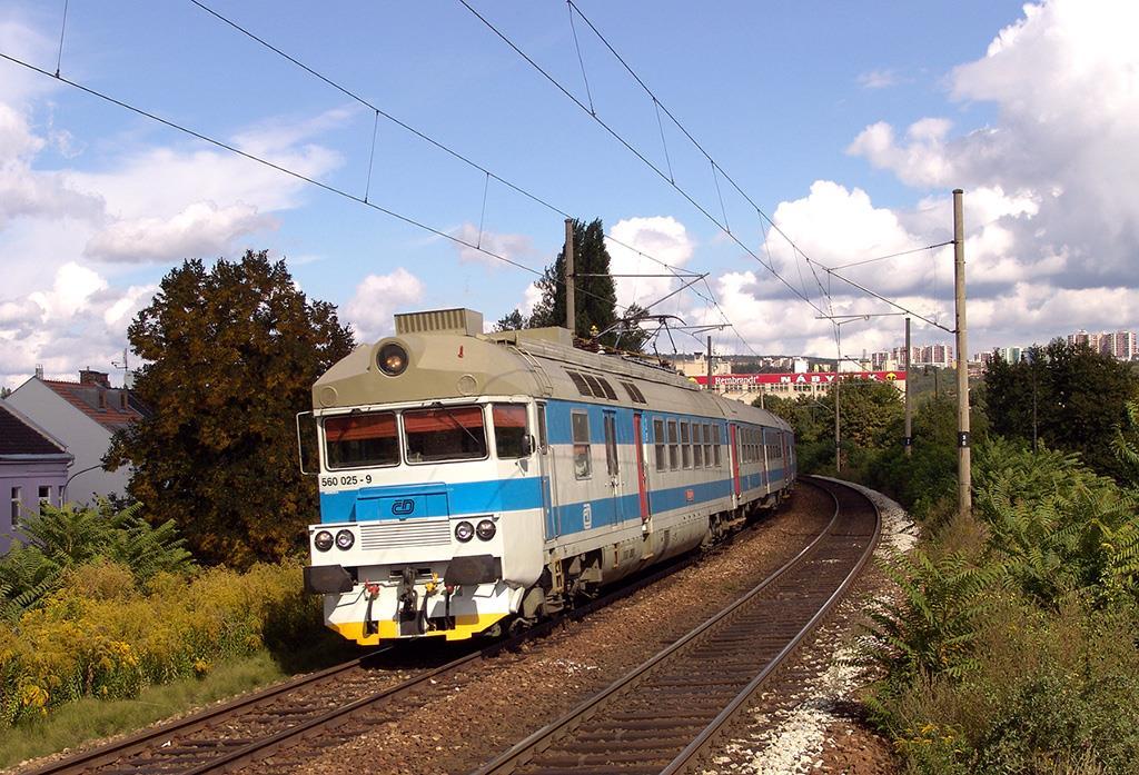 8.2 Protihluková opatření realizovaná v letech 2011 2016 s přesahem do období 2016 2020 se vztahem k vymezeným kritickým místům V následujících podkapitolách je přiblížena situace ve vymezených
