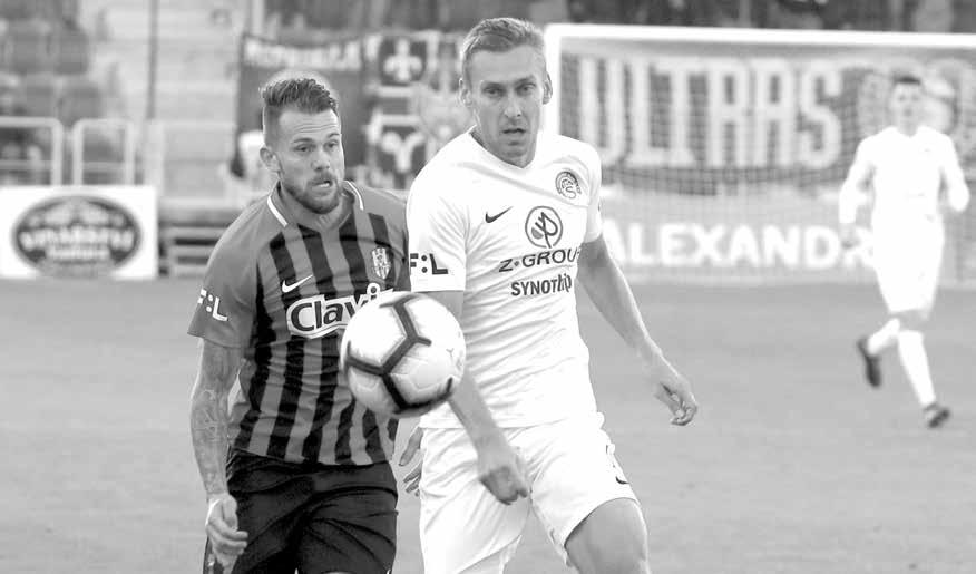 Černý scénář utkání pro Slovácko podtrhla jednadvacátá minuta, kdy Janoško viděl přísnou červenou kartu a Slovácko hrálo v deseti. Přesilovka Opavy však hosty semkla a začali zlobit.