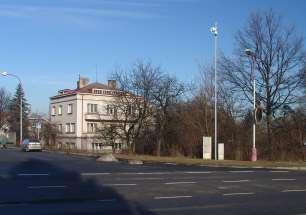 9 v okolí kruhového objezdu na kraji města Humpolec, ke kterému vede přivaděč