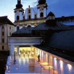 Muzeum umění/museum of Art HUSTOTA OSÍDLENÍ Průměrnou hustotou zalidnění 121,3 obyvatel/km 2 se kraj řadí k průměrně lidnatým krajům České republiky.