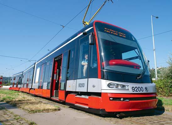 praha 8 KRÁTCE Z OSMIČKY Vycházky za sovím houkáním Čimice Již po deváté se mohou občané vydat do nitra Čimického háje a zaposlouchat se do zvuků nočních lovců. Komentovaná vycházka proběhne 14.